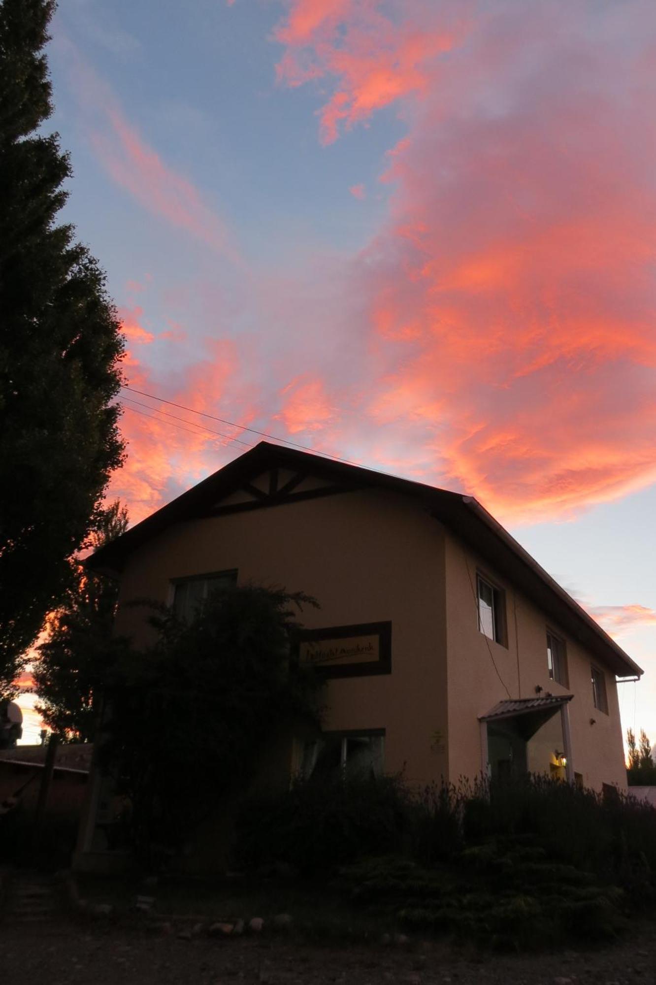 Aonikenk Hostel El Calafate Exterior photo